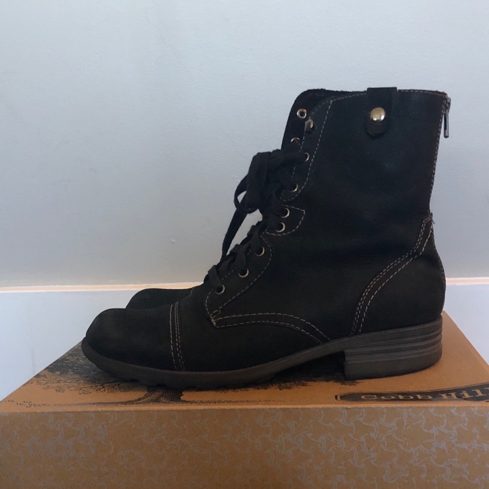 Cobb Hill Bethany Black Nubuck Size 9